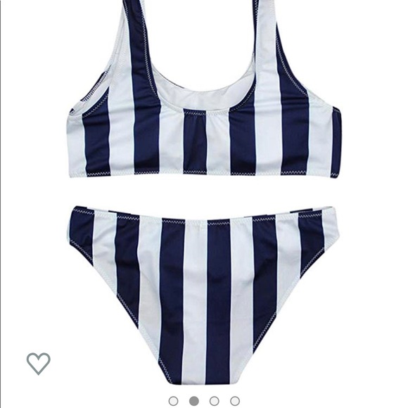 Bikini - Picture 2 of 3